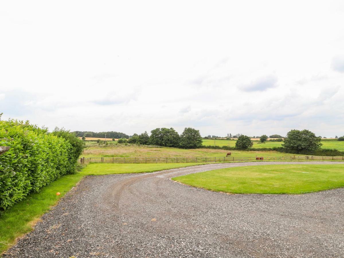 Villa The Shippon Tarporley Esterno foto