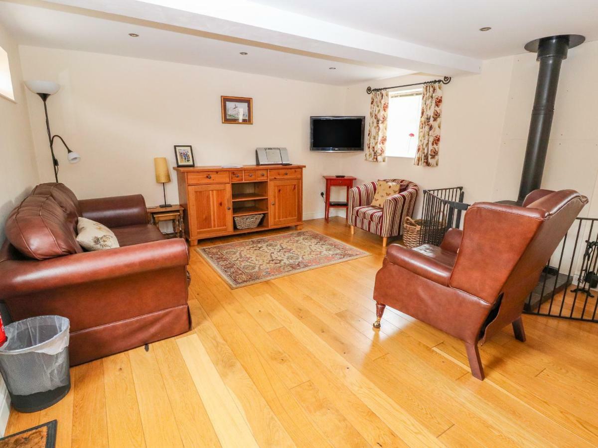 Villa The Shippon Tarporley Esterno foto