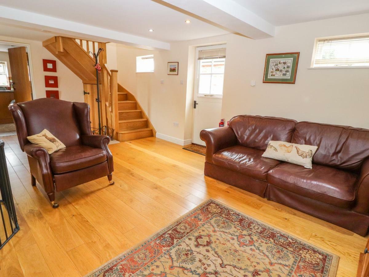 Villa The Shippon Tarporley Esterno foto