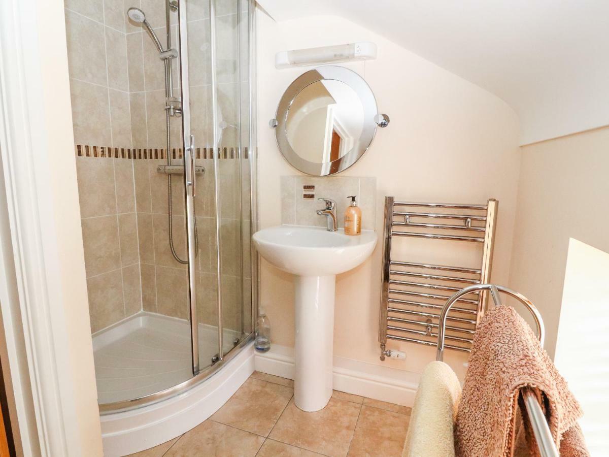 Villa The Shippon Tarporley Esterno foto